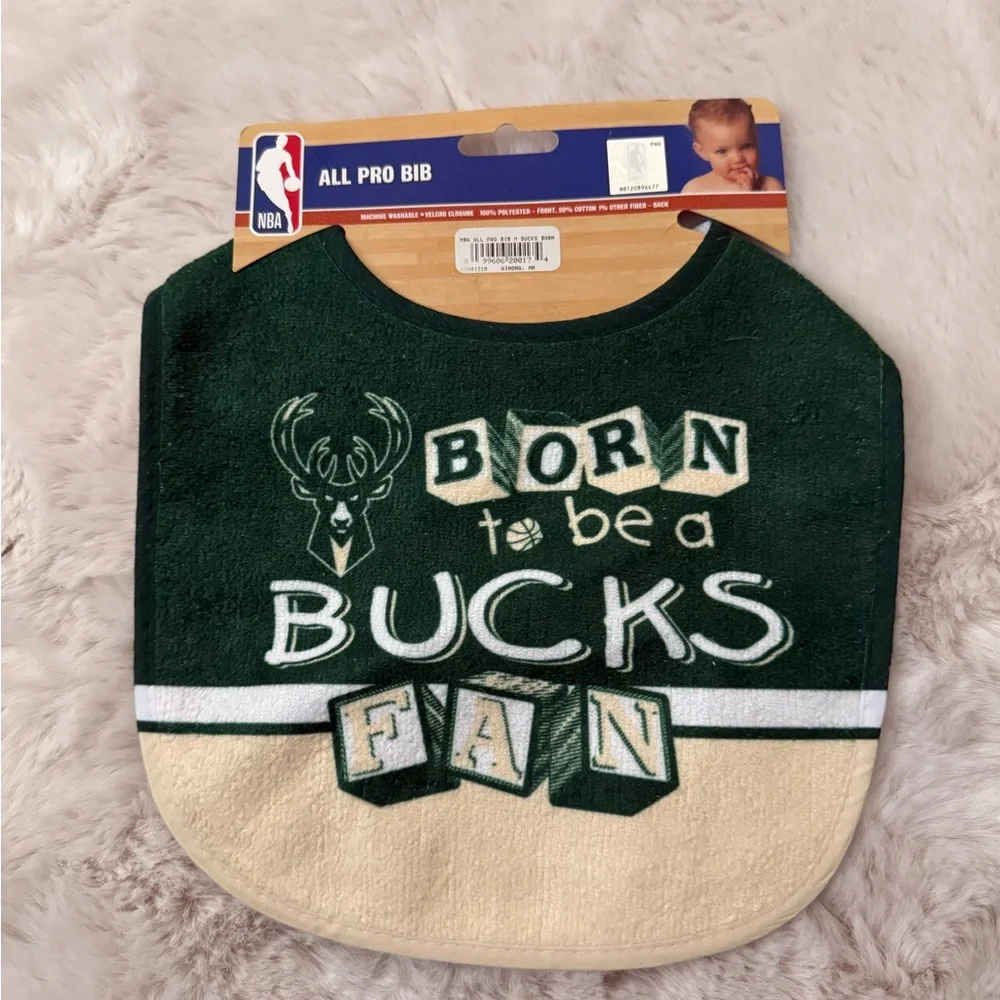 NBA Bucks Fan Baby Bib - Green and Cream